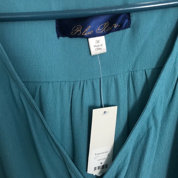 NWT Francesca’s blue long sleeve top - Picture 2 of 8